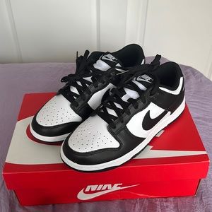 BRAND NEW Women’s Nike Dunk Low Panda Size 8